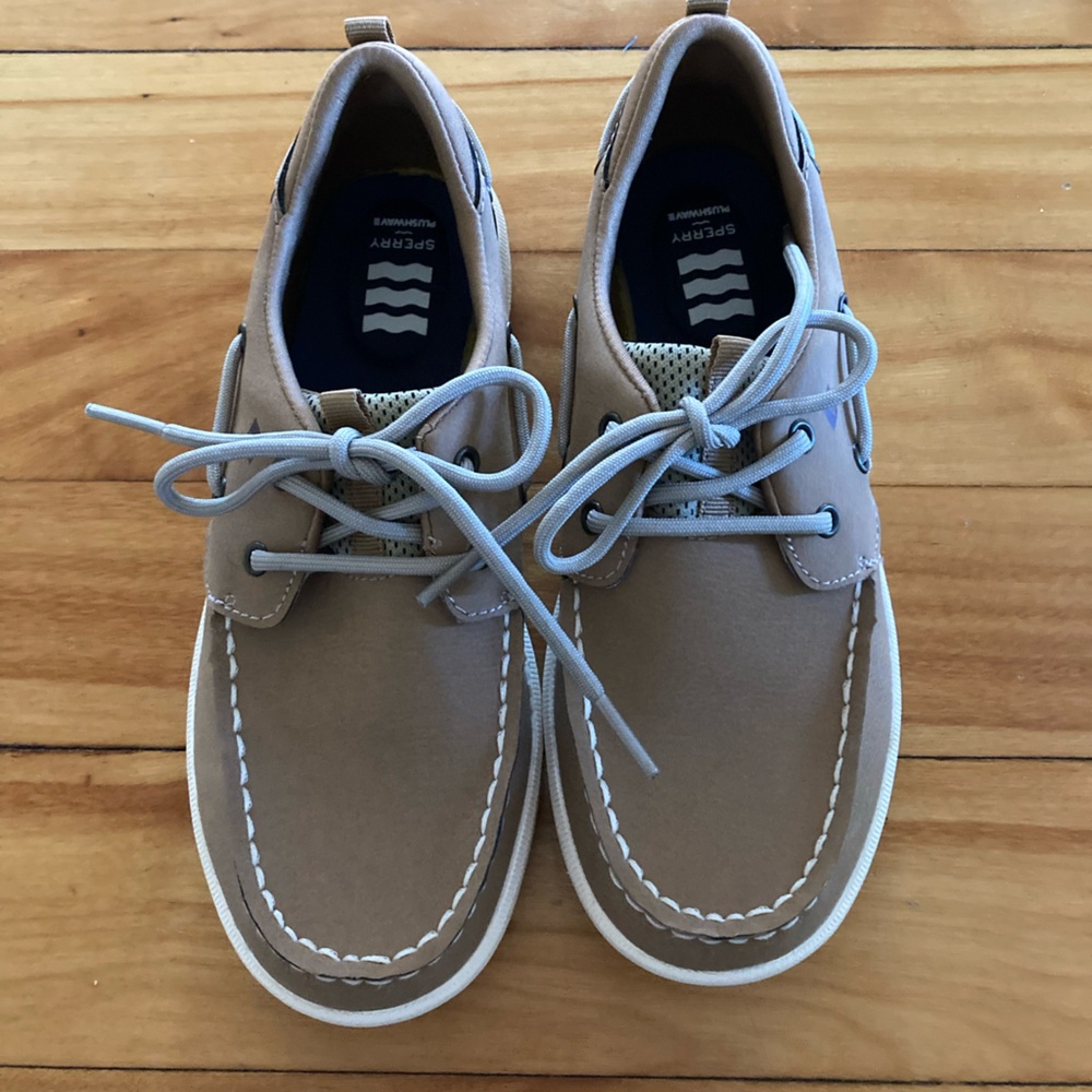 Boys’ Sperry Boat Shoes, size 3, Worn twice